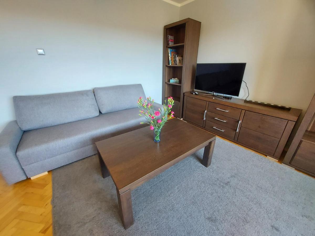 Wygodny Przestronny Apartament Janowskie Blonia Rumia Buitenkant foto