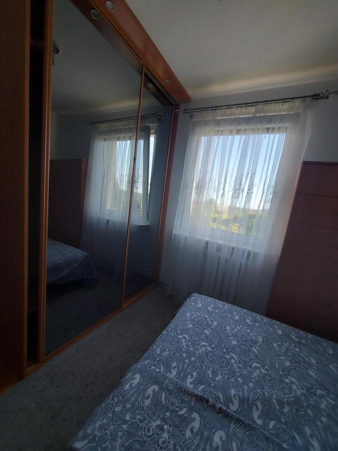 Wygodny Przestronny Apartament Janowskie Blonia Rumia Buitenkant foto